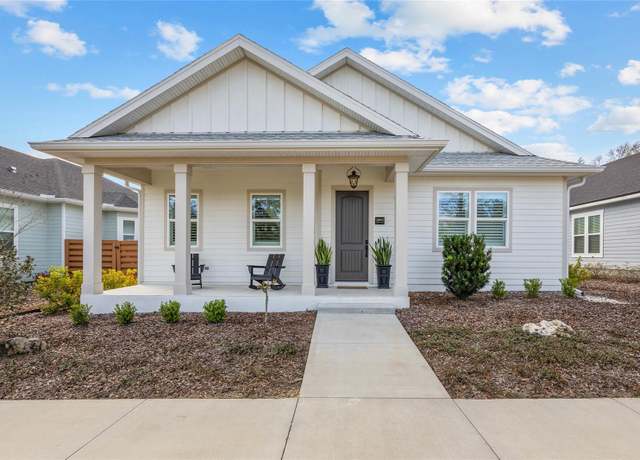 Property at 13253 SW 9th Rd, Newberry, FL 32669, 3 beds, 2 baths