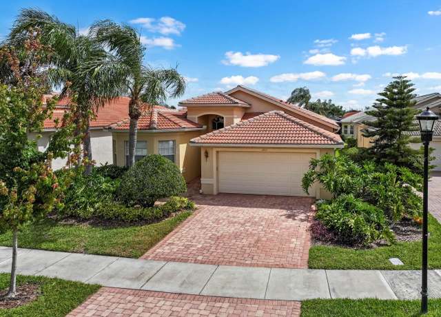 Property at 4917 Sandy Brook Crk, Wimauma, FL 33598, 3 beds, 3 baths