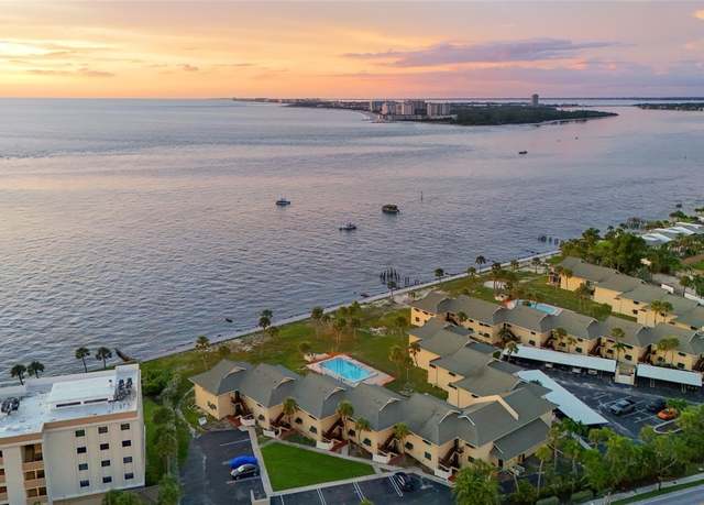 Property at 4660 Ocean Blvd Unit Q1, Sarasota, FL 34242, 2 beds, 2 baths