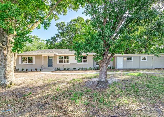 Property at 2400 Avenue D SW, Winter Haven, FL 33880, 3 beds, 1.5 baths