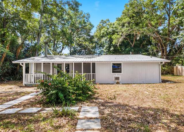 Property at 1650 Old Eustis Rd, Mount Dora, FL 32757, 2 beds, 2 baths
