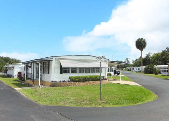 Property at 229 Rue DE Fontaine, Tavares, FL 32778, 2 beds, 2 baths