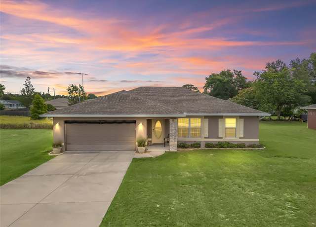 Property at 11 Pecan Course Loop, Ocala, FL 34472, 3 beds, 2 baths