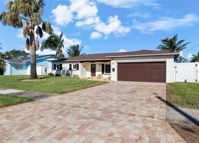 Property at 537 Dolphin Ave SE, St Petersburg, FL 33705, 3 beds, 2 baths