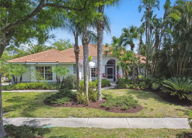 Property at 441 Village Dr, Tarpon Springs, FL 34689, 4 beds, 2 baths