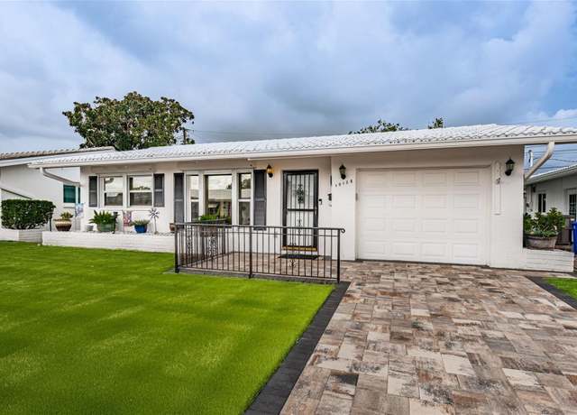 Property at 10138 44th Way N, Pinellas Park, FL 33782, 2 beds, 2 baths
