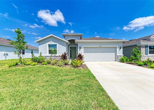 Property at 16109 6th Ave E, Bradenton, FL 34212, 4 beds, 2.5 baths