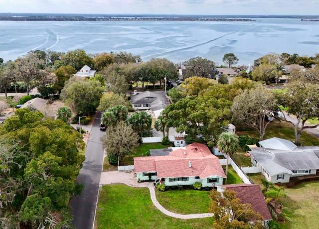 Property at 580 Page Ln, Mount Dora, FL 32757, 3 beds, 4 baths