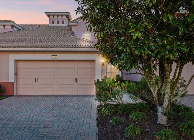 Property at 1402 Lisbon Ct, Davenport, FL 33896, 3 beds, 2.5 baths