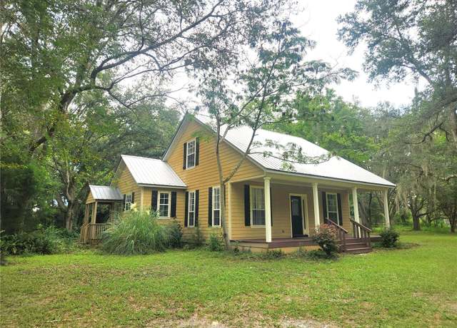 Property at 6451 NE 156 Ct, Williston, FL 32696, 3 beds, 2 baths
