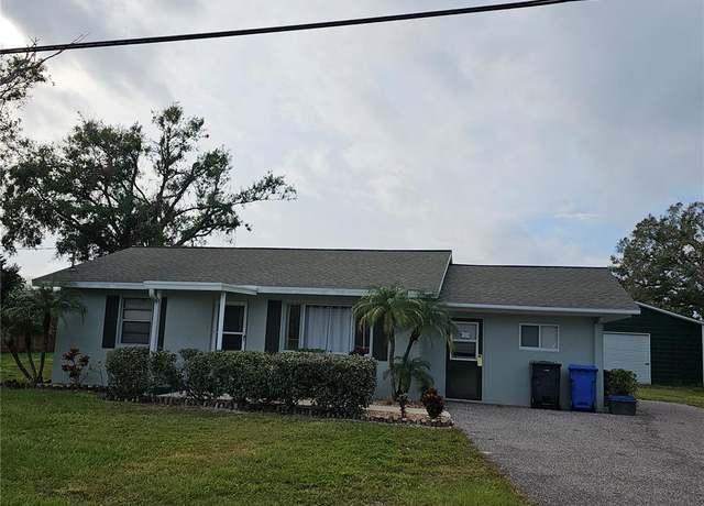 Property at 905 10th St SW, Ruskin, FL 33570, 2 beds, 2 baths