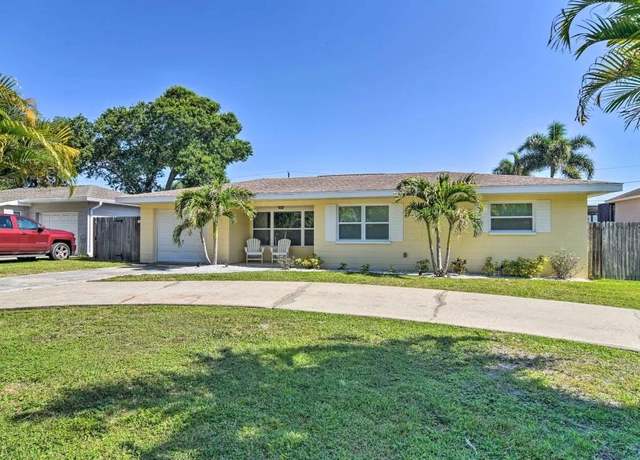 Property at 10569 86th Ave, Seminole, FL 33772, 2 beds, 2 baths