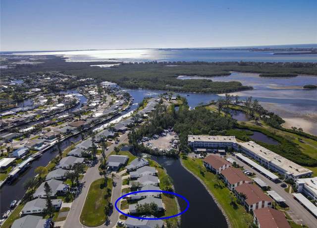 Property at 4714 Potomac Cir, Bradenton, FL 34210, 2 beds, 2 baths
