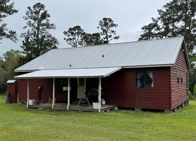 Property at 12719 NW 88th Pl, Alachua, FL 32615, 2 beds, 2 baths