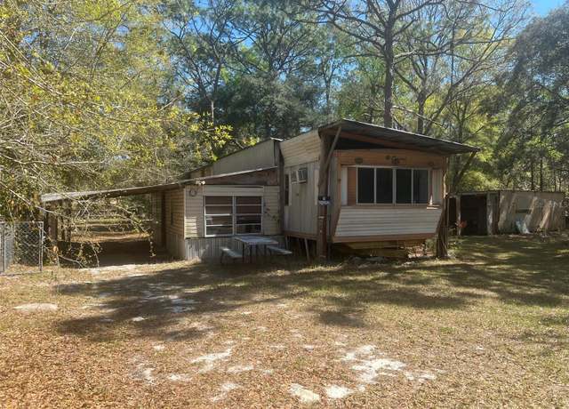 Property at 11372 E Highway 25, Ocklawaha, FL 32179, 2 beds, 1 bath