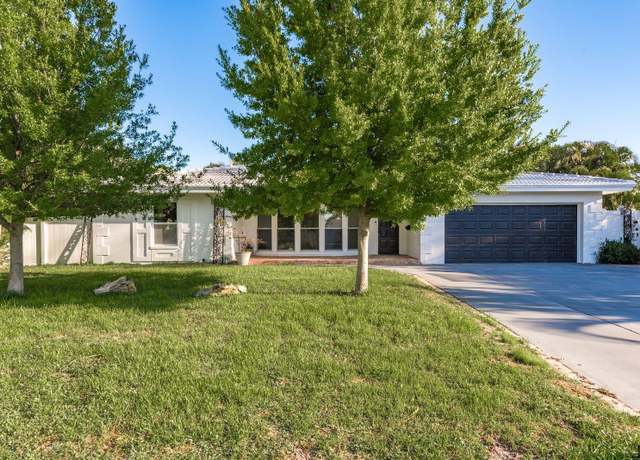 Property at 4127 53rd Ave S, St Petersburg, FL 33711, 5 beds, 2 baths