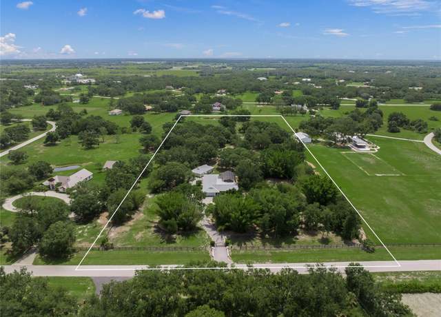 Property at 7343 Palomino Trl, Sarasota, FL 34241, 4 beds, 2.5 baths