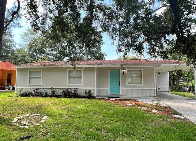 Property at 1911 SE 14th Ave, Gainesville, FL 32641, 3 beds, 1 bath