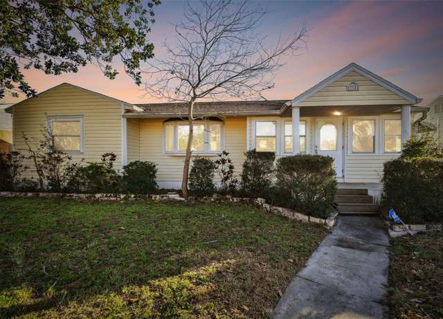 Property at 718 40th Ave NE, St Petersburg, FL 33703, 2 beds, 2 baths