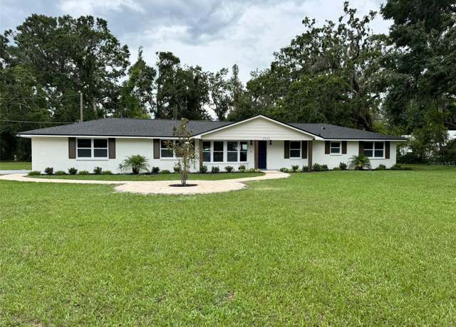 Property at 2933 Stearns Rd, Valrico, FL 33596, 3 beds, 2 baths