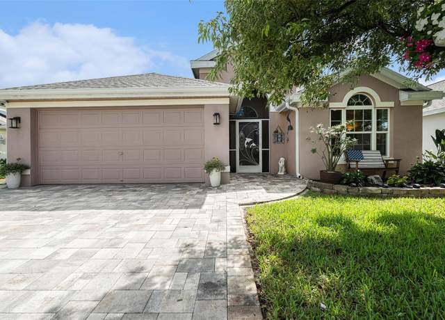 Property at 2718 Dolphin Watch Ct, Holiday, FL 34691, 3 beds, 2 baths