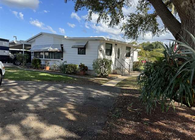 Property at 9000 Lake Point Blvd, Lake Wales, FL 33898, 2 beds, 2 baths