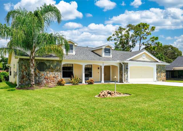 Property at 8107 Greenside Ln, Hudson, FL 34667, 3 beds, 2 baths