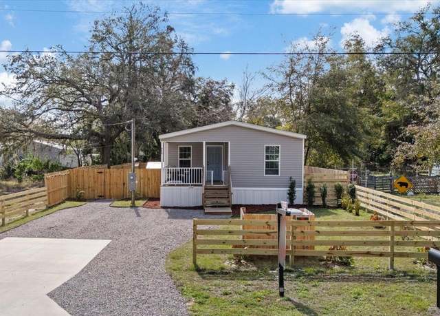 Property at 9250 Peony St, New Port Richey, FL 34654, 2 beds, 2 baths
