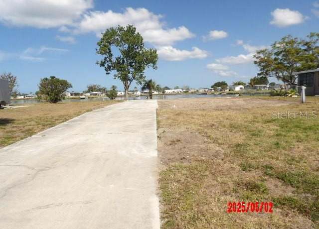 Property at 6245 Oriole Blvd, Englewood, FL 34224