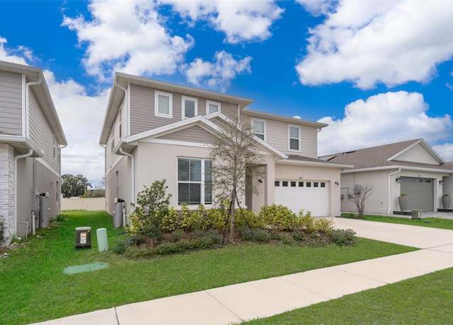 Property at 1092 Sugarwood St, Davenport, FL 33837, 5 beds, 3.5 baths