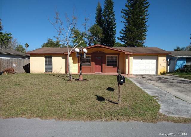 Property at 12716 Mulberry Ln, Hudson, FL 34667, 2 beds, 1.5 baths
