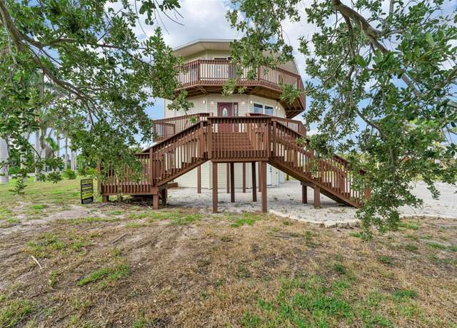 Property at 16361 Stringfellow Rd, Bokeelia, FL 33922, 2 beds, 3 baths