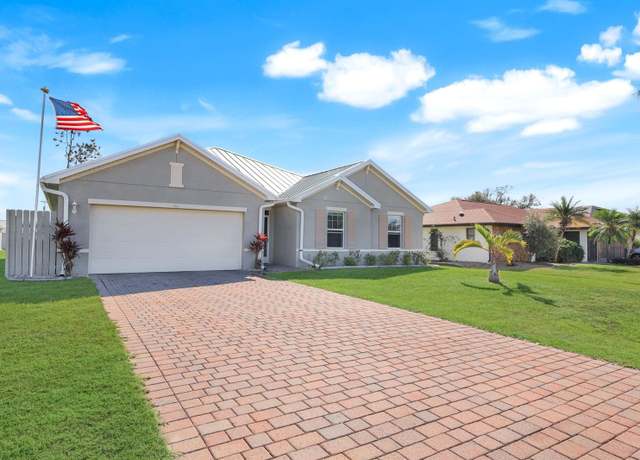 Property at 566 Corrientes Cir, Punta Gorda, FL 33983, 3 beds, 2 baths