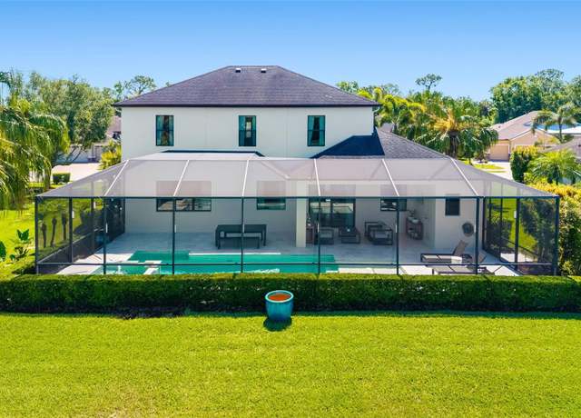 Property at 826 Honeyflower Loop, Bradenton, FL 34212, 4 beds, 4.5 baths