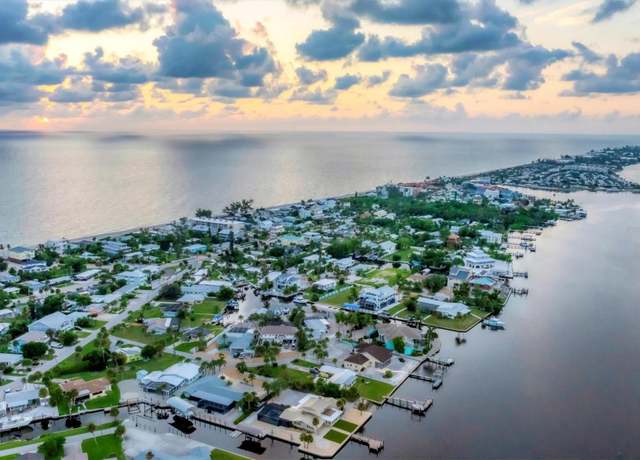 Property at 1410 Gulf Blvd, Englewood, FL 34223, 6 beds, 6 baths