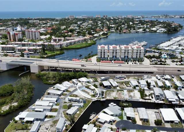 Property at 132 Bayou Dr, Venice, FL 34285