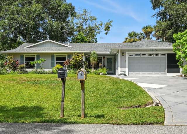 Property at 1910 Pine Tree Dr, Edgewater, FL 32141, 3 beds, 2 baths