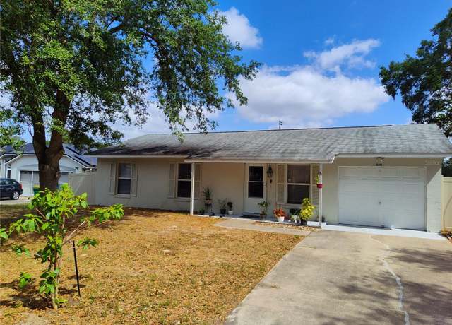 Property at 509 Dorothy Cir, Eustis, FL 32726, 3 beds, 1 bath