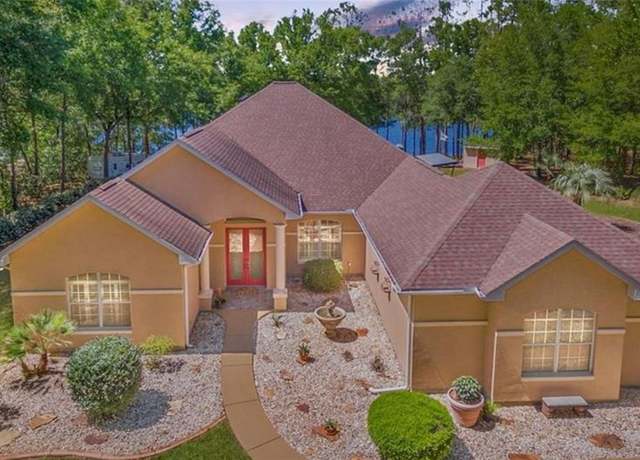 Property at 21795 SW 88th Lane Rd, Dunnellon, FL 34431, 3 beds, 2.5 baths