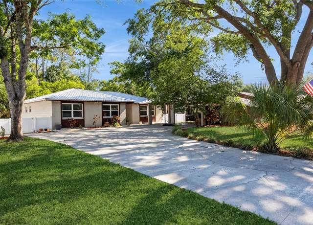 Property at 1212 Wildrose Dr, Lutz, FL 33549, 3 beds, 2 baths