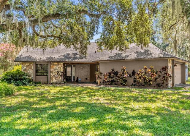 Property at 4612 Reynosa Dr SW, Winter Haven, FL 33880, 3 beds, 2 baths