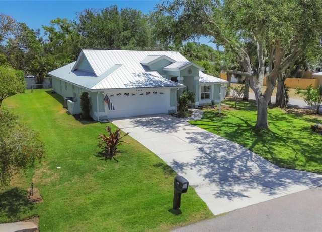 Property at 425 46th St NW, Bradenton, FL 34209, 4 beds, 2 baths