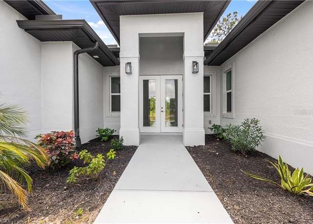 Property at 2526 37th Ave NE, Naples, FL 34120, 3 beds, 2 baths