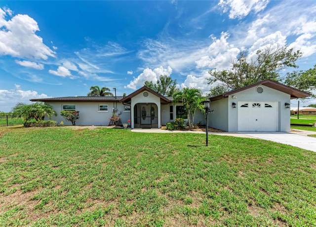 Property at 3376 Peace River Dr, Punta Gorda, FL 33983, 3 beds, 2 baths