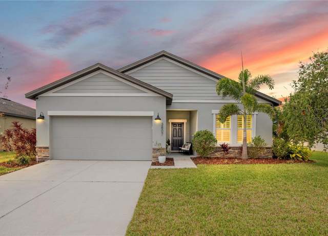 Property at 3807 Night Heron Dr, Sanford, FL 32773, 4 beds, 2 baths