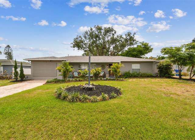 Property at 5245 18th St N, St Petersburg, FL 33714, 4 beds, 3 baths