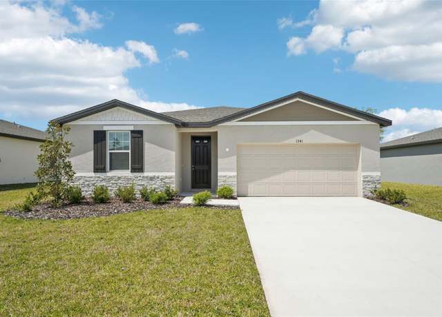 Property at 1341 Oak Valley Dr, Auburndale, FL 33823, 4 beds, 2 baths