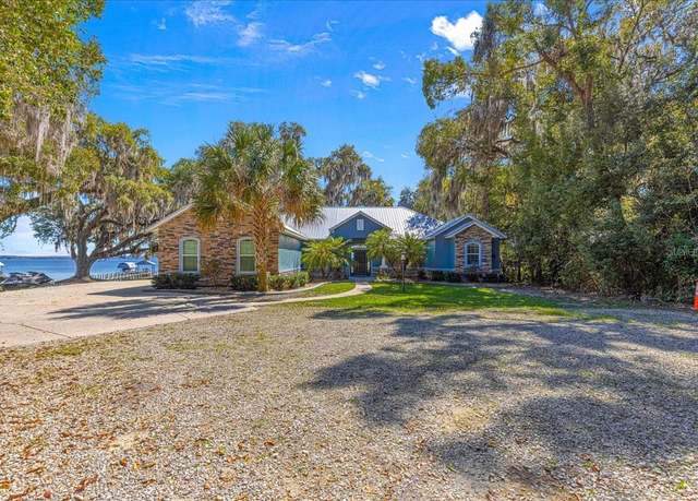 Property at 12336 E Highway 25, Ocklawaha, FL 32179, 3 beds, 2.5 baths