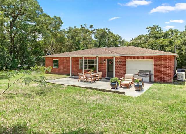Property at 975 Lemon Ct, Deland, FL 32720, 2 beds, 2 baths