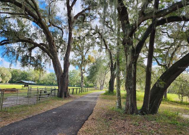 Property at 7670 NW 137th Ave, Morriston, FL 32668